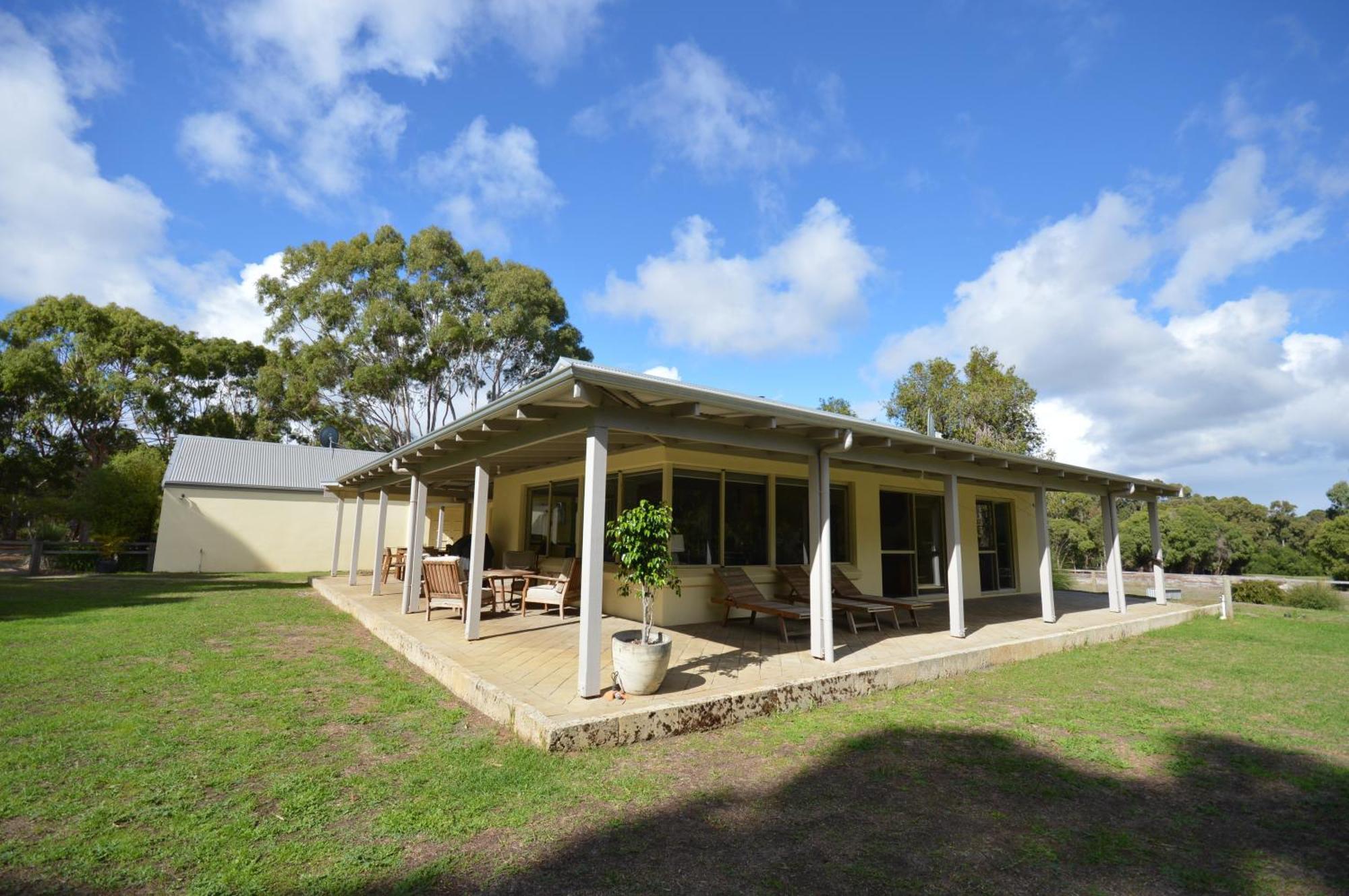Acacia Chalets Margaret River Esterno foto