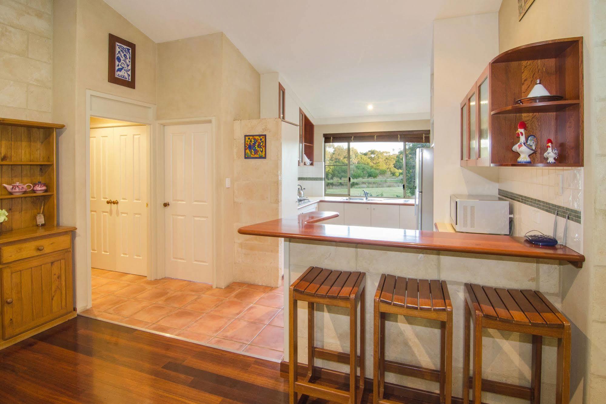 Acacia Chalets Margaret River Esterno foto